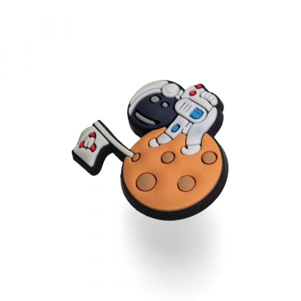 PIN PLANETA ASTRONAUTA NARANJA/BLANCO IMPO